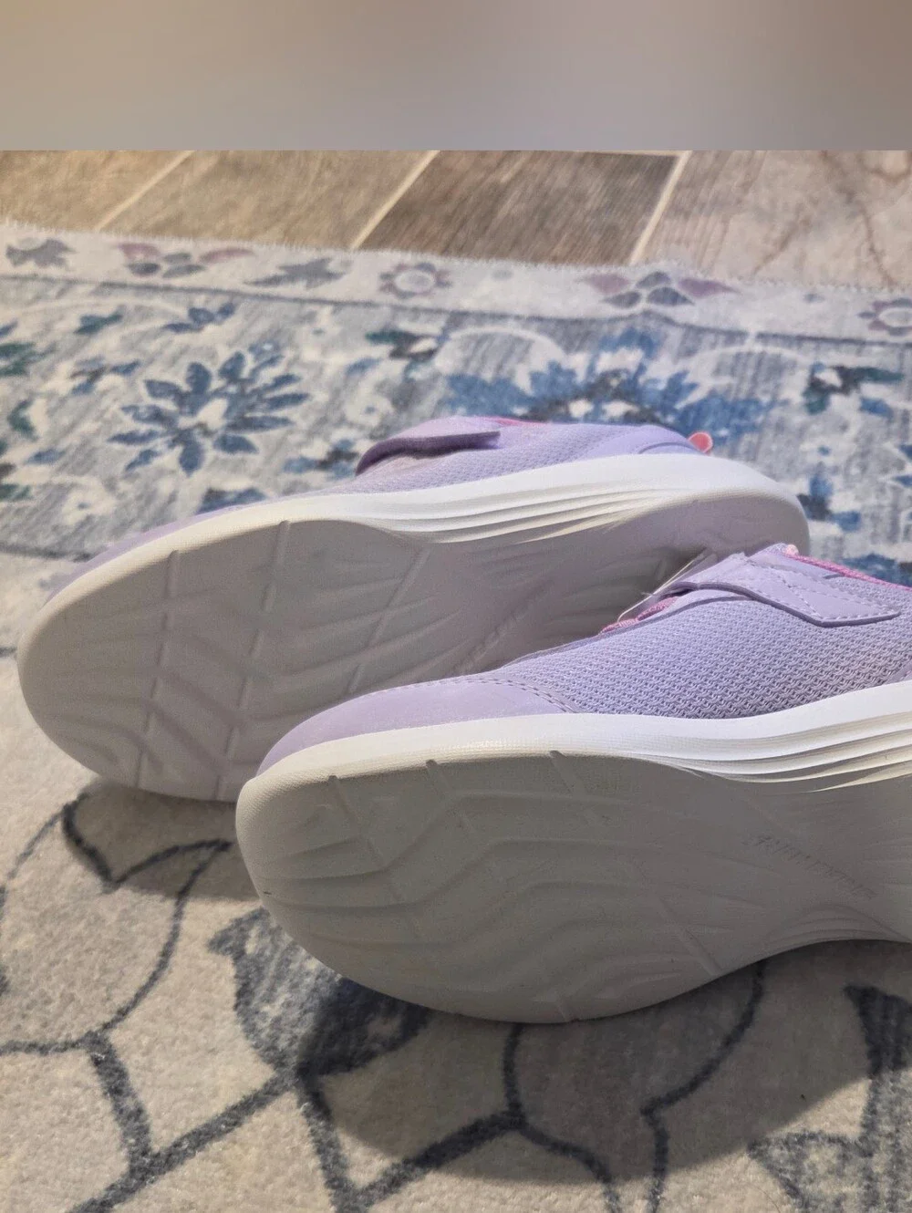 Skechers Girls' Lilac Adaptive Closure Sneakers